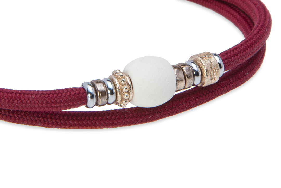 Pulsera doble de nylon granate con resina blanca Senira