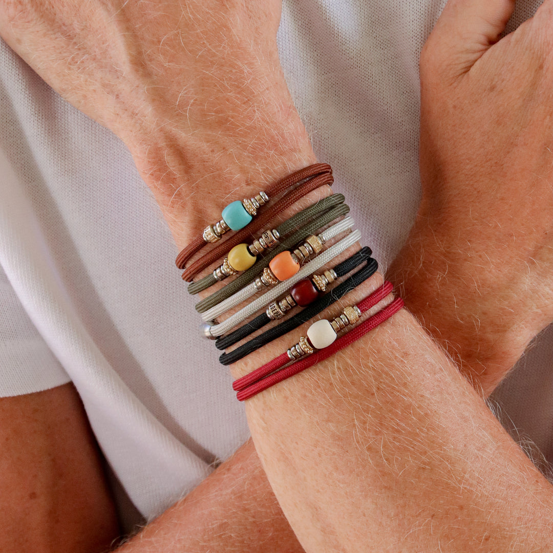 Double garnet nylon bracelet with white Senira resin