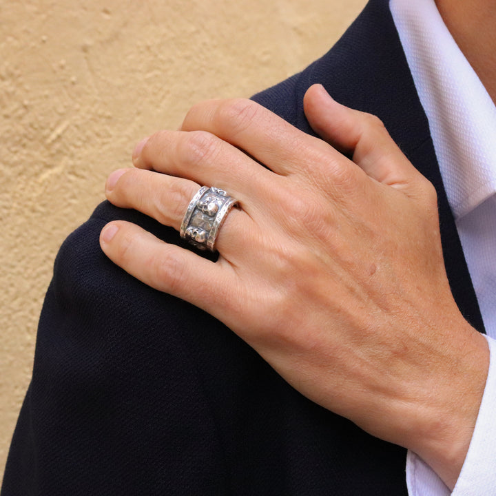 Unisex Skull Axle Ring