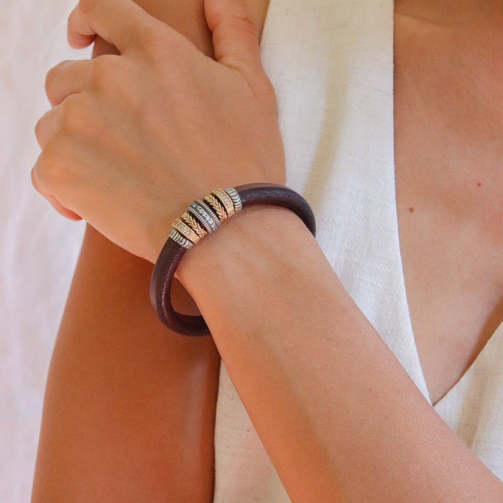 Leather bracelet with 925 silver, bronze and white zircon pieces