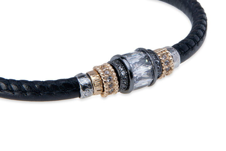 Leather bracelet with white zirconia