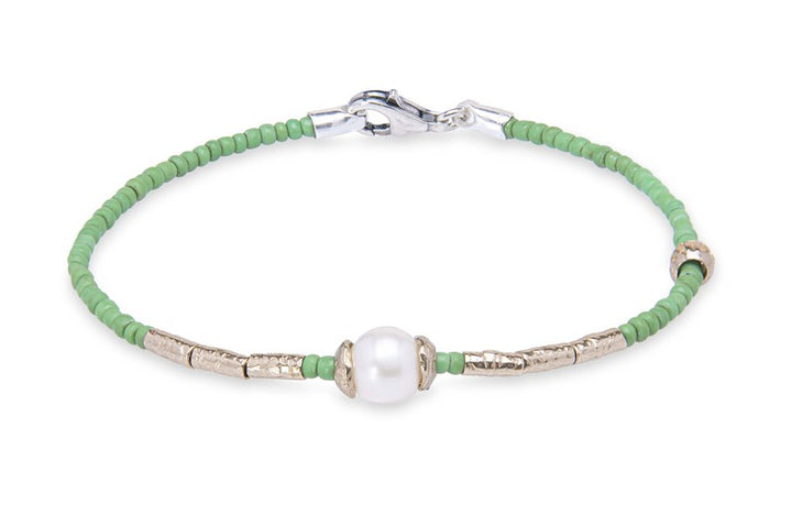 Pulsera de bolas verde con perla 1