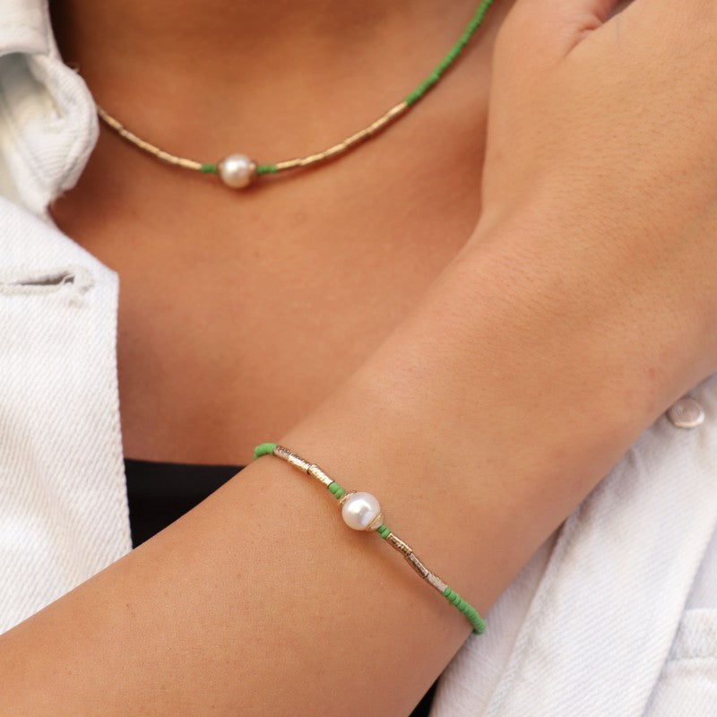 Pulsera de bolas verde con perla 2